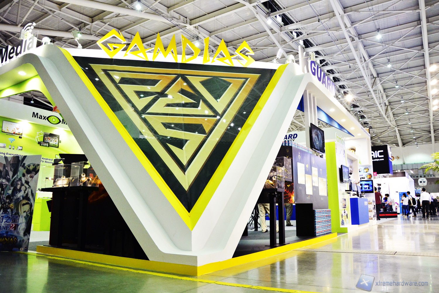 GAMDIAS front booth design